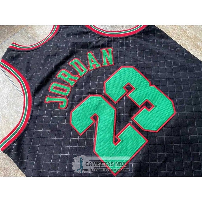 Camiseta Chicago Bulls Michael Jordan NO 23 Mitchell & Ness 1997-98 Negro